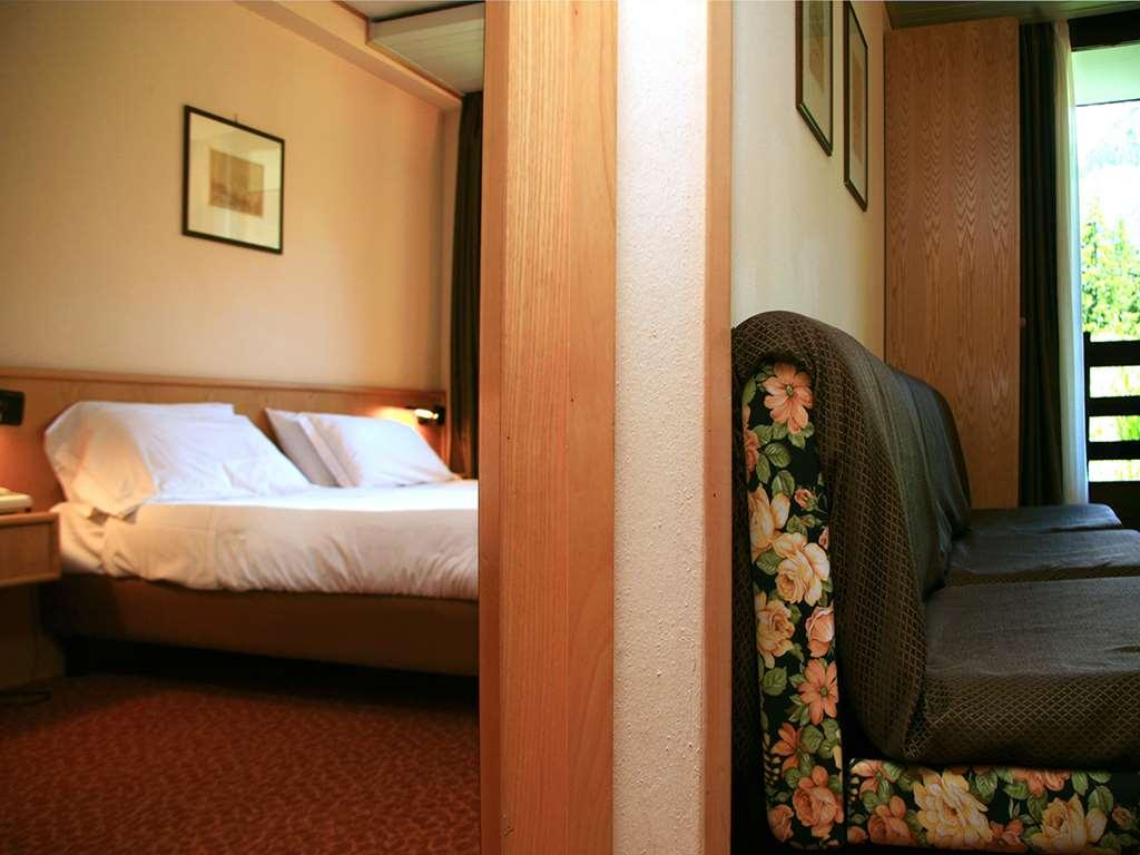Hotel Les Jumeaux Courmayeur Zimmer foto