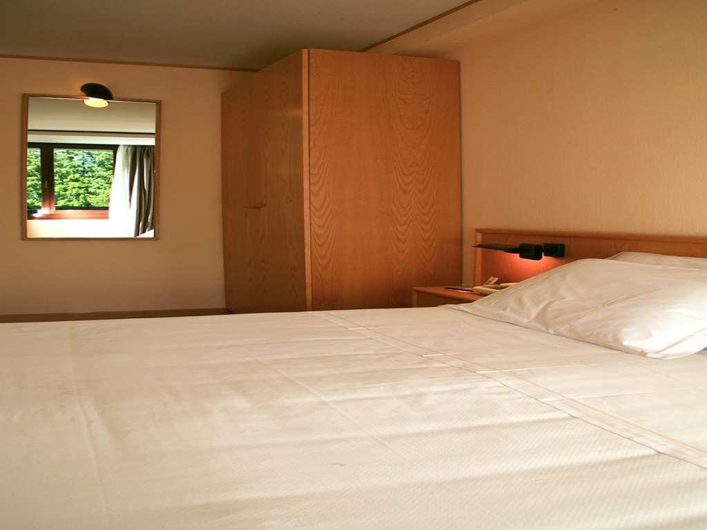 Hotel Les Jumeaux Courmayeur Zimmer foto